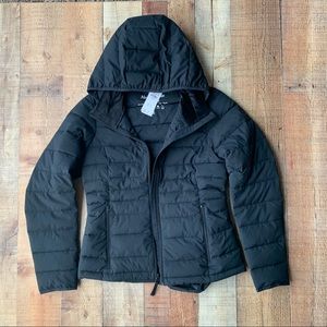 Abercrombie and Fitch stretch lightweight packable puffer in black - M